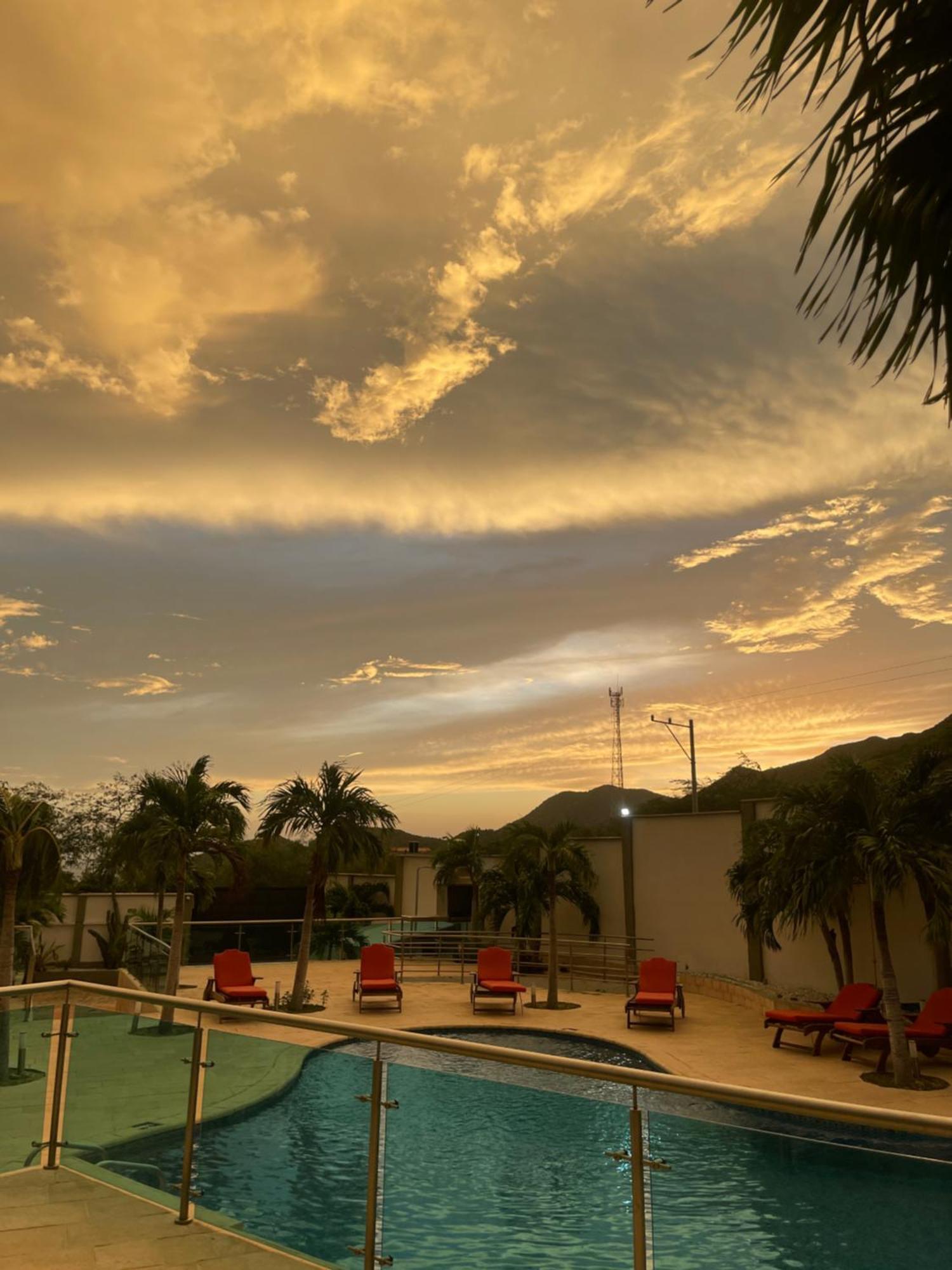 Hotel Kaamu ตากังกา ภายนอก รูปภาพ