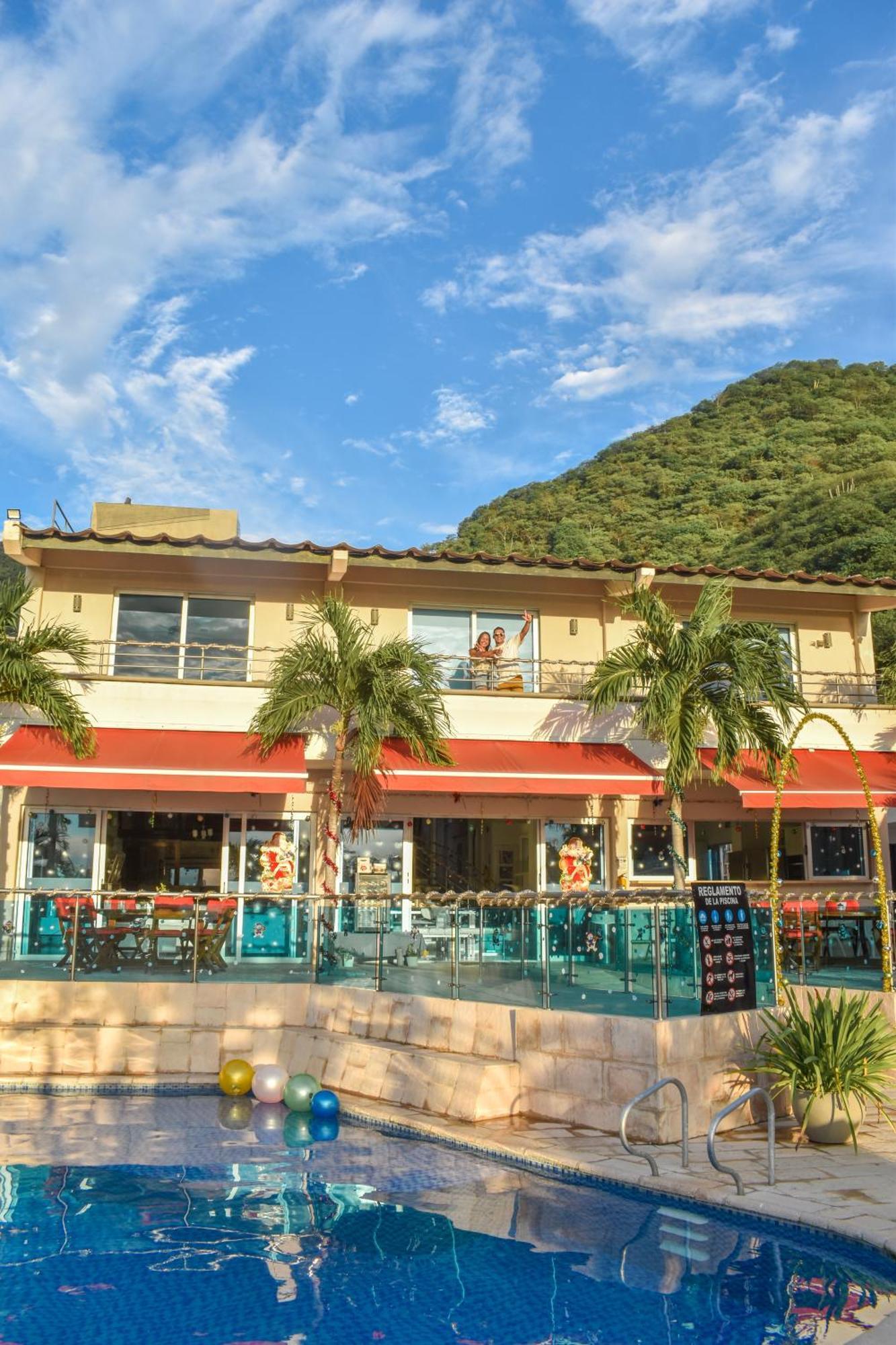 Hotel Kaamu ตากังกา ภายนอก รูปภาพ